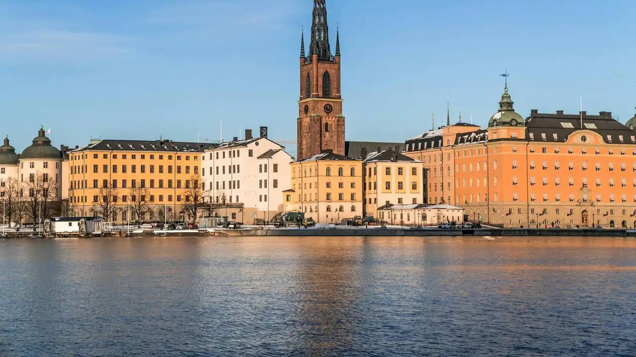Babbel Vs Duolingo For Swedish: An In-Depth App Review